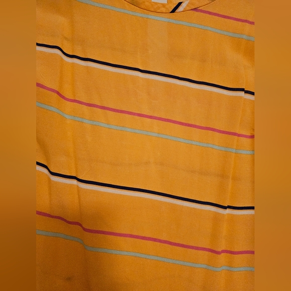 Orange 🍊 Top. Size Large. - Picture 3 of 6